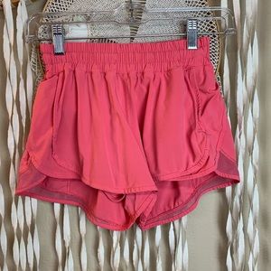 Lululemon Coral Running Shorts with Briefs size 4